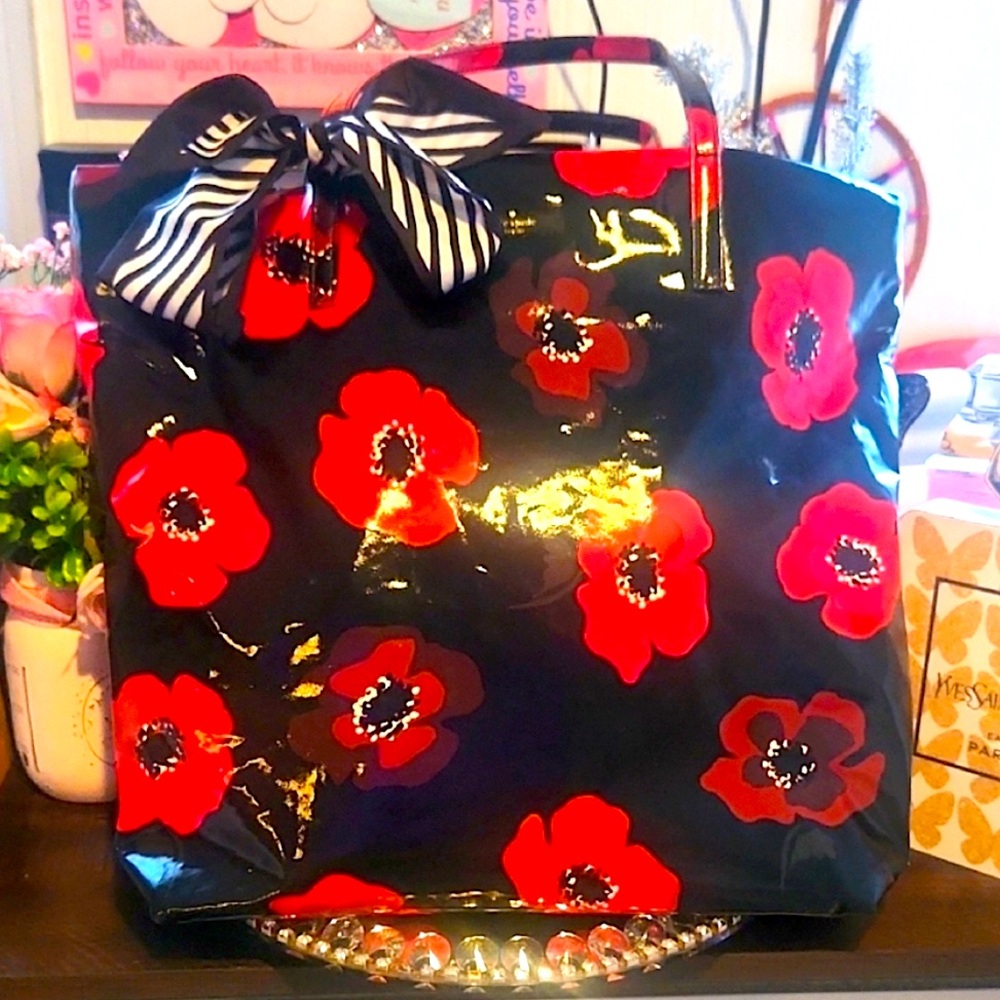 Kate Spade Black & Red Artistic Floral Tote. All the good vibes